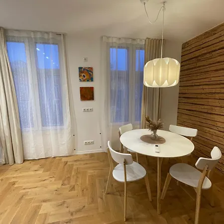 Apartament Vacation In Center Parnawa